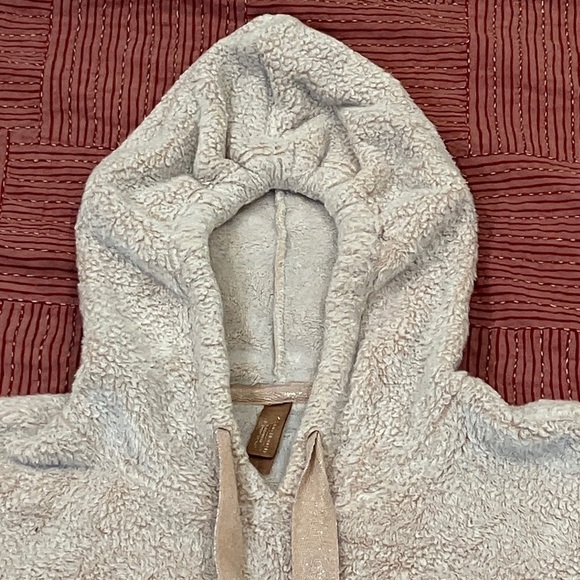 Women’s size small light pink / beige Denver Hayes Plush Hooded Sweatshirt Dress - Picture 13 of 16